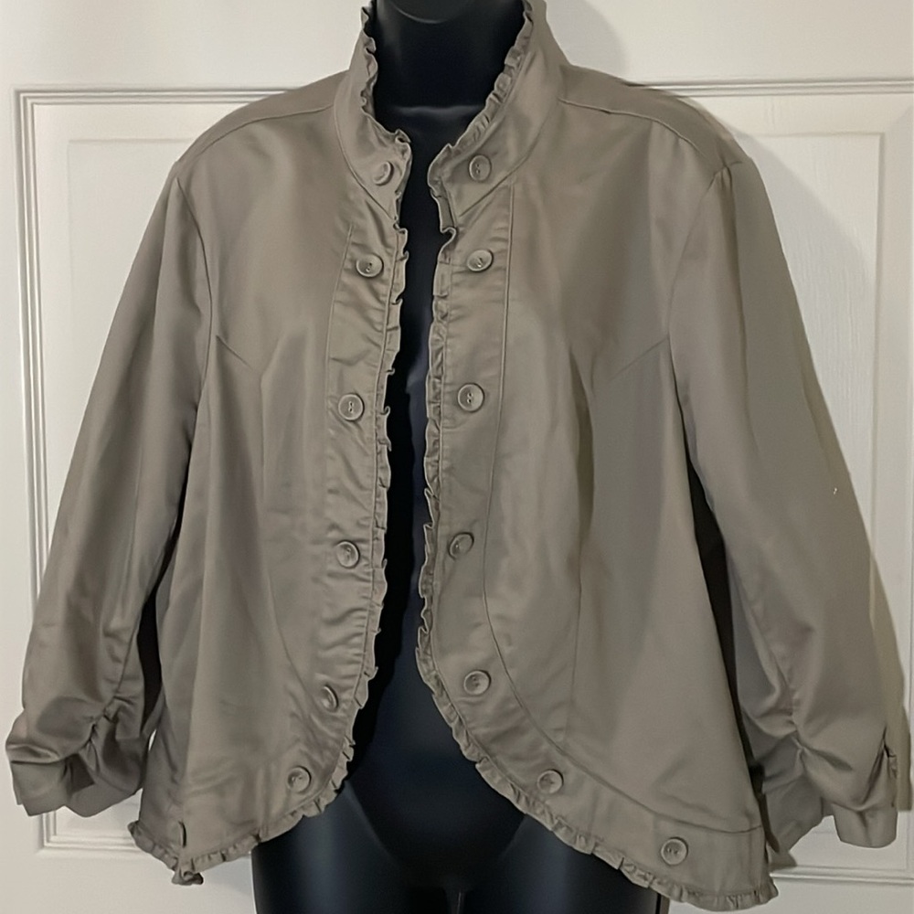 Women’s Light Taupe Ruffled Button Jacket